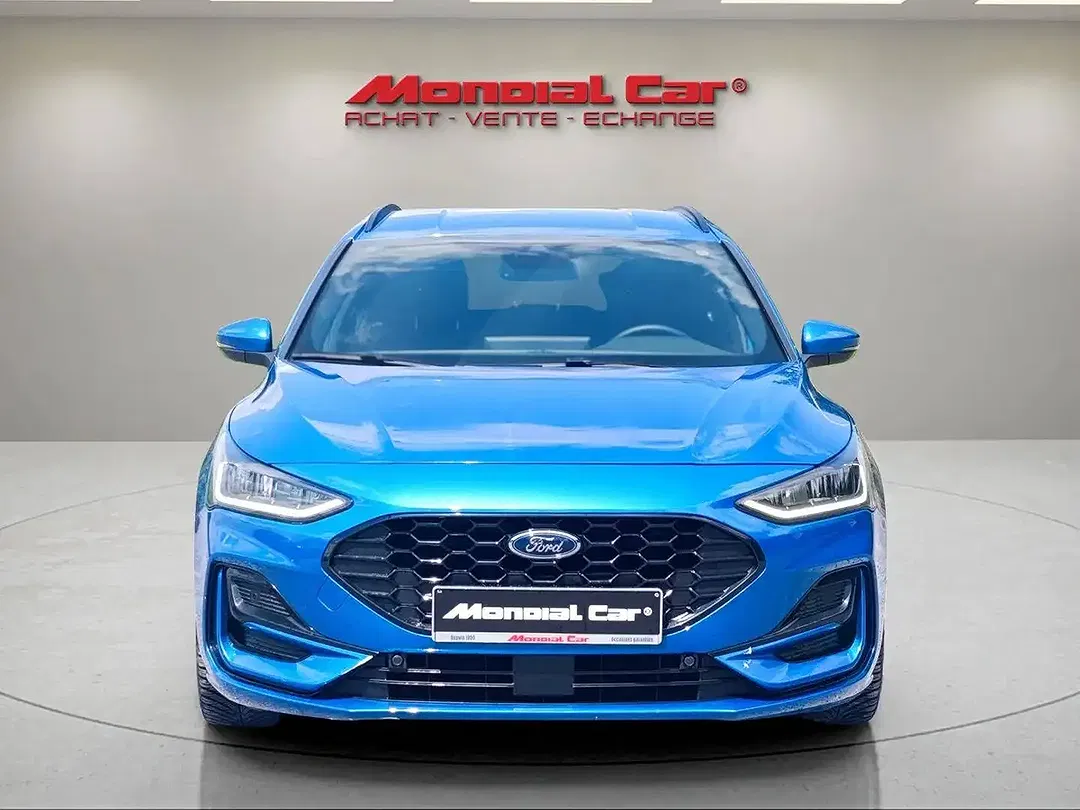 Ford Focus - Thumbnail 2