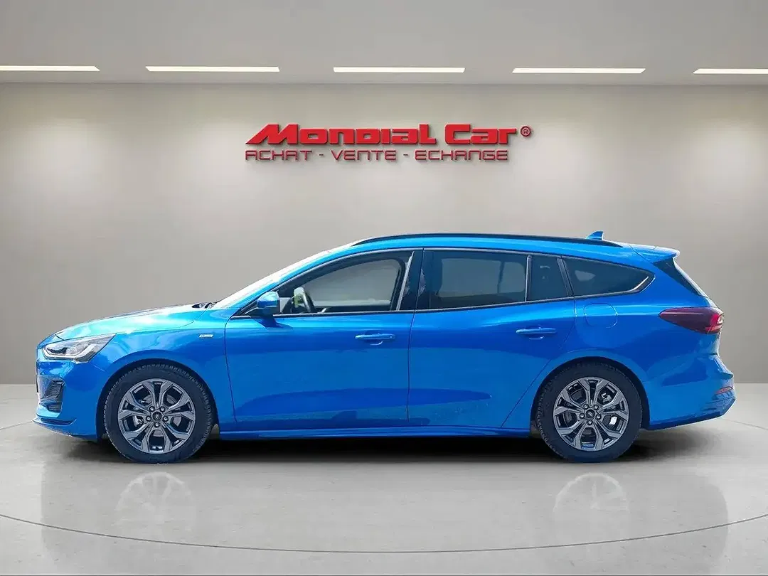 Ford Focus - Thumbnail 8