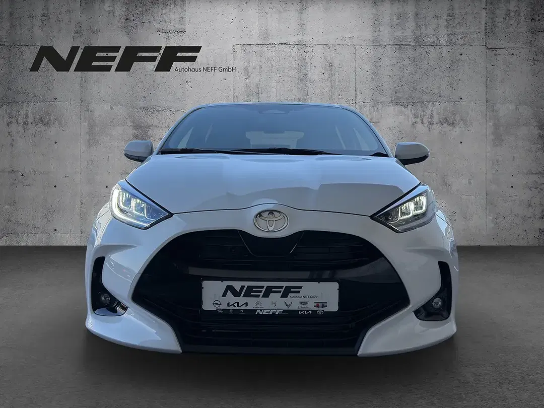 Toyota Yaris - Thumbnail 8