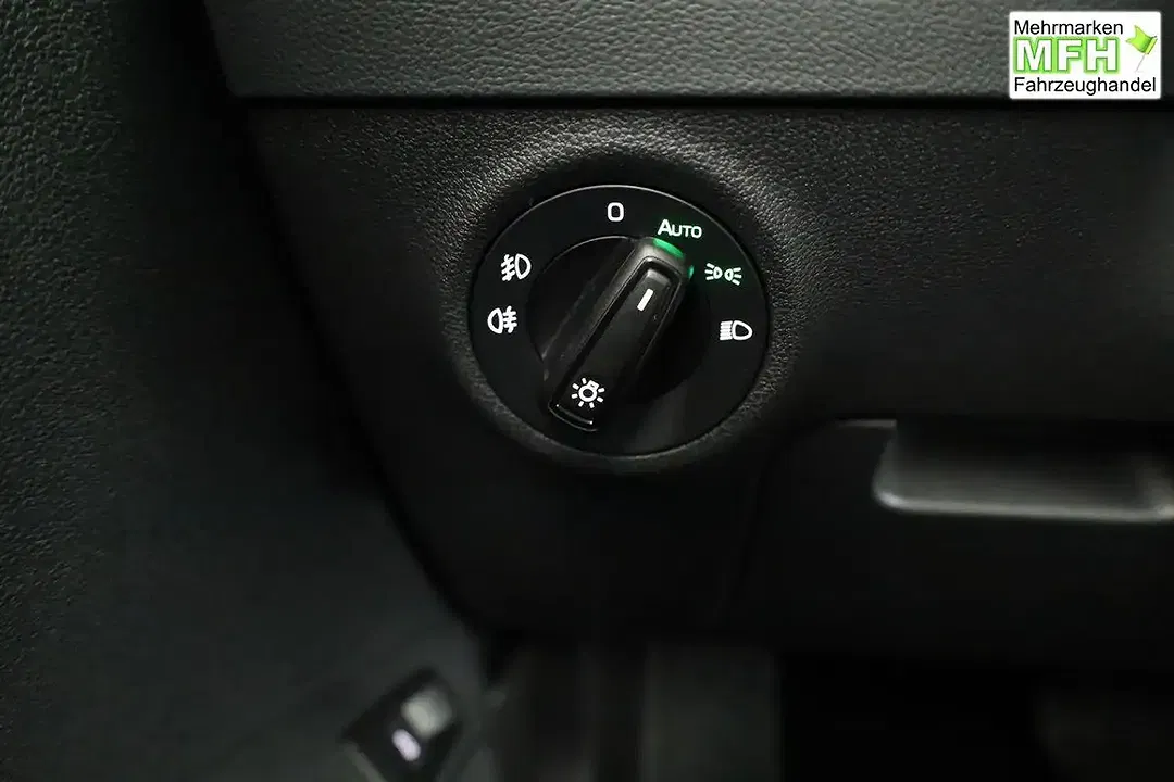 Skoda Karoq - Thumbnail 8
