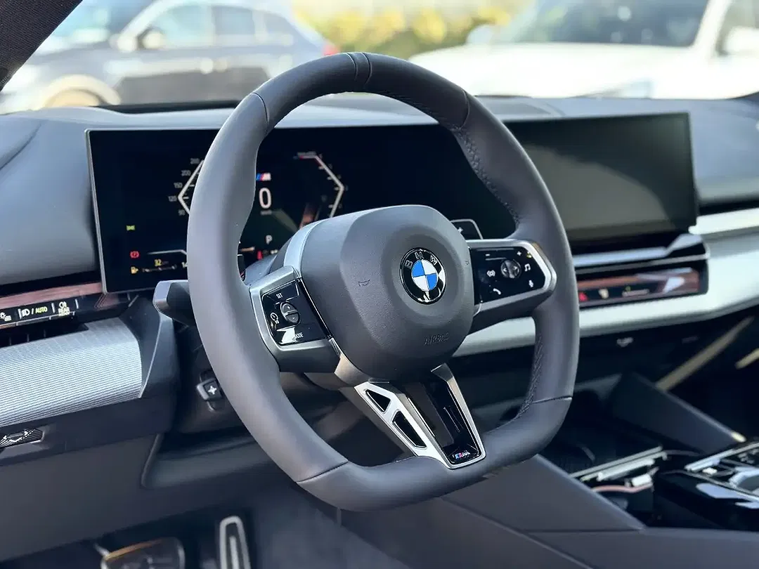 BMW 520 - Thumbnail 9