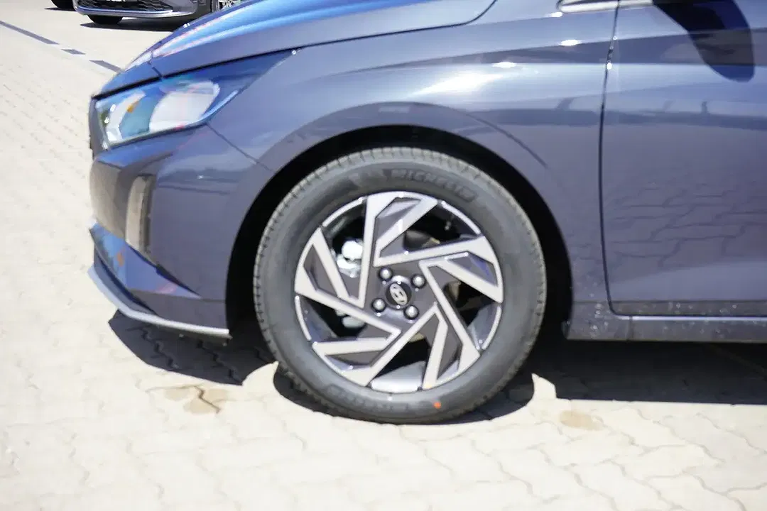 Hyundai i20 - Thumbnail 9