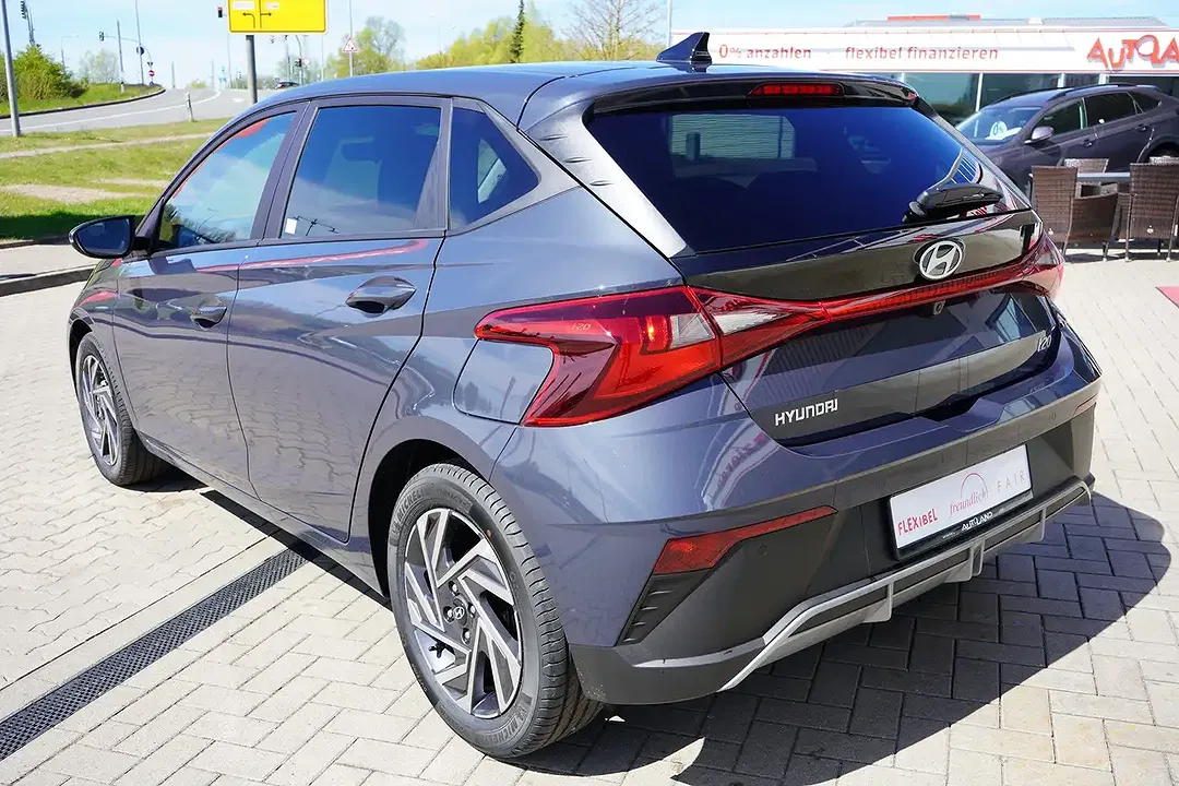 Hyundai i20 - Thumbnail 3