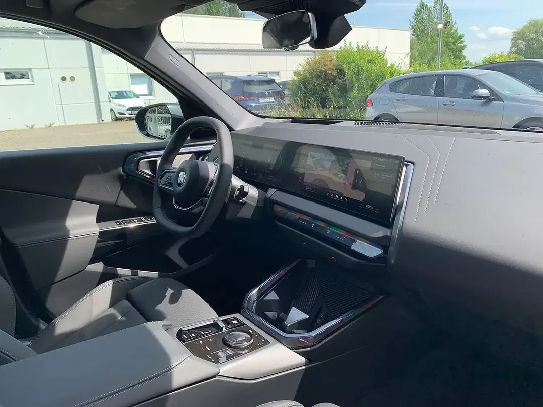 BMW X3 - Thumbnail 11