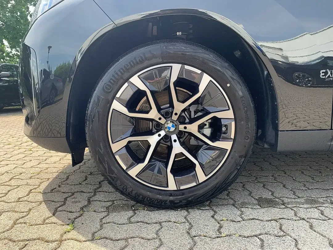 BMW X3 - Thumbnail 3