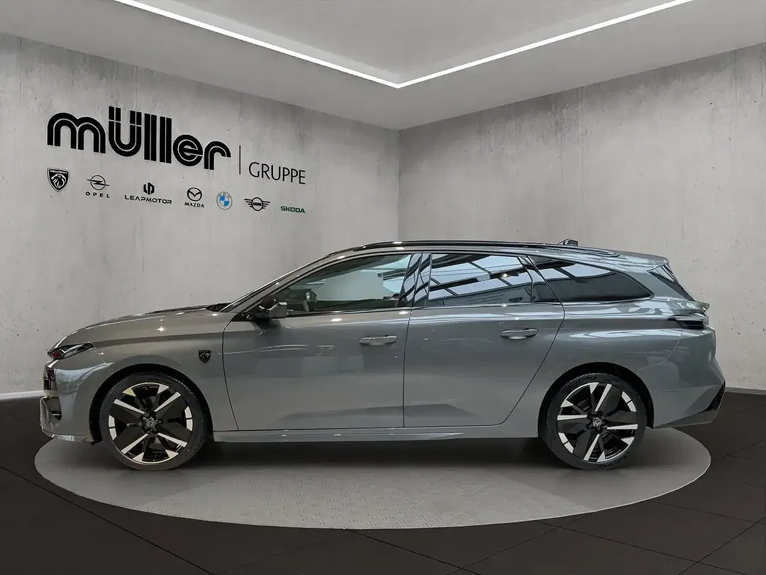 Peugeot 308 - Thumbnail 4