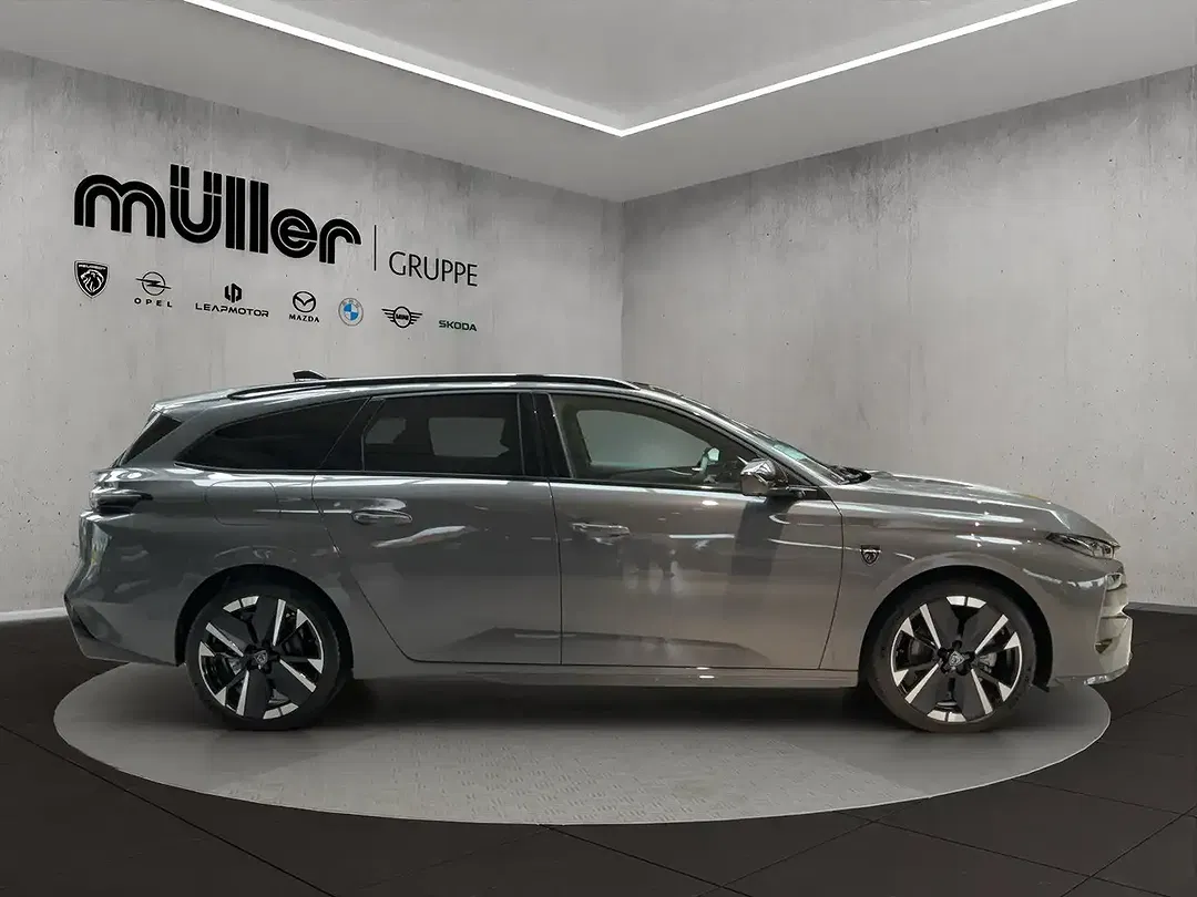 Peugeot 308 - Thumbnail 5