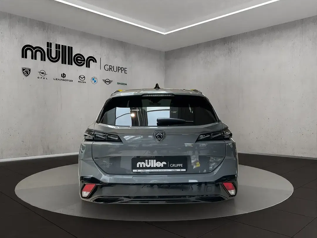 Peugeot 308 - Thumbnail 6