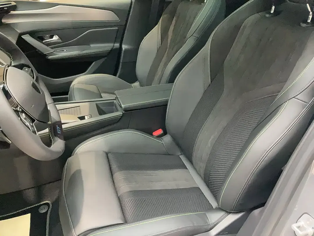 Peugeot 308 - Thumbnail 9