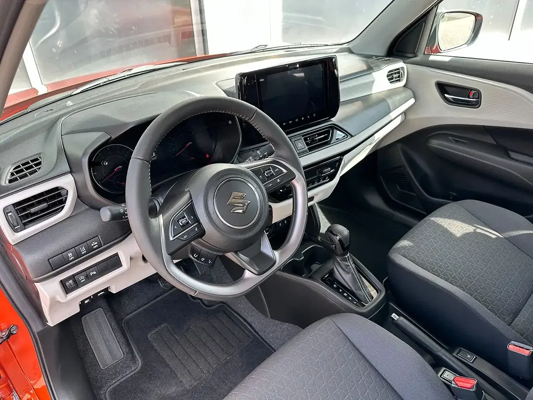 Suzuki Swift - Thumbnail 11