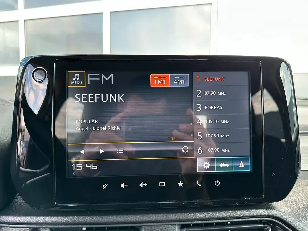 Suzuki Swift - Thumbnail 14