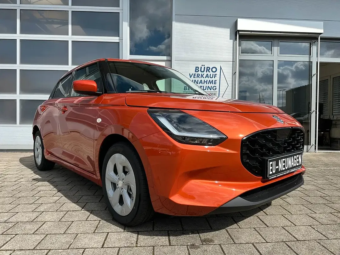 Suzuki Swift - Thumbnail 2