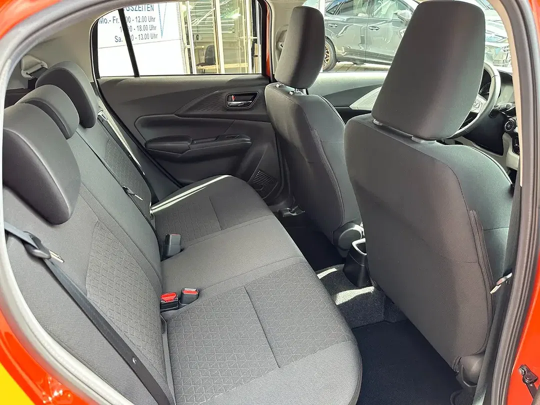 Suzuki Swift - Thumbnail 7