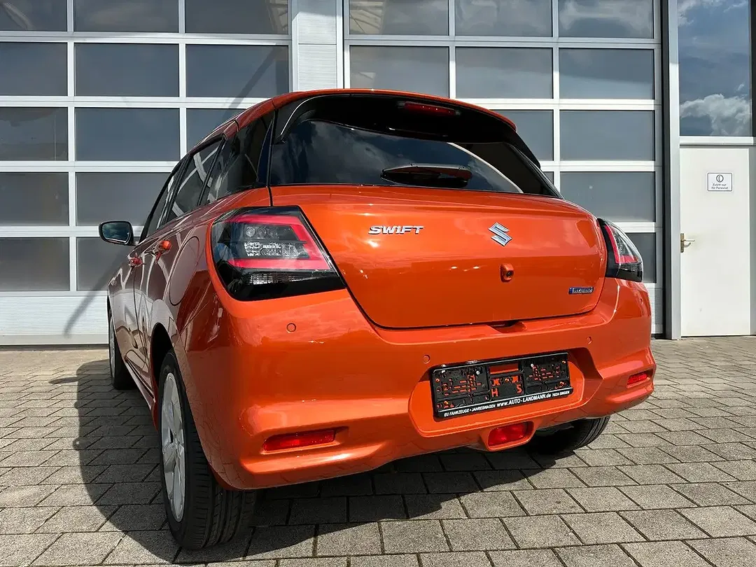 Suzuki Swift - Thumbnail 9