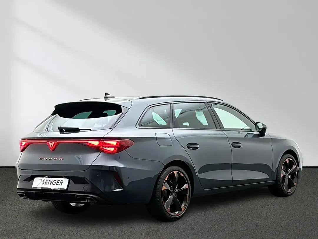 CUPRA Leon - Thumbnail 2