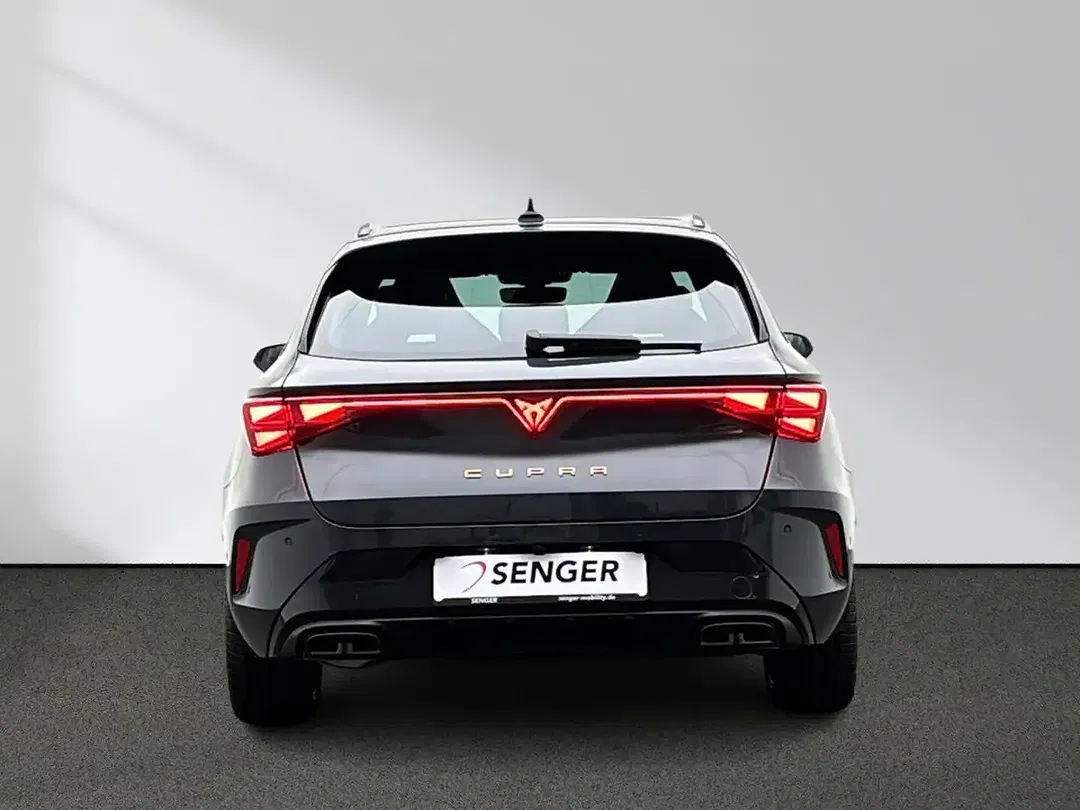 CUPRA Leon - Thumbnail 4