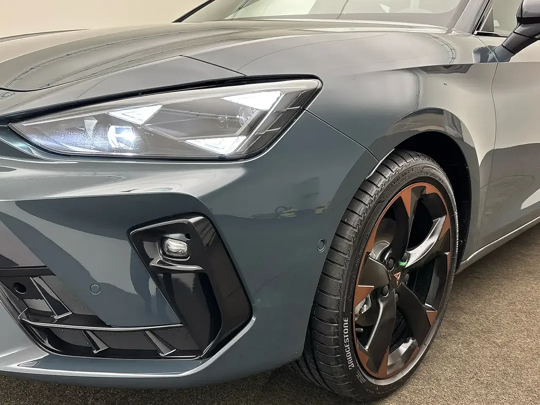 CUPRA Leon - Thumbnail 5