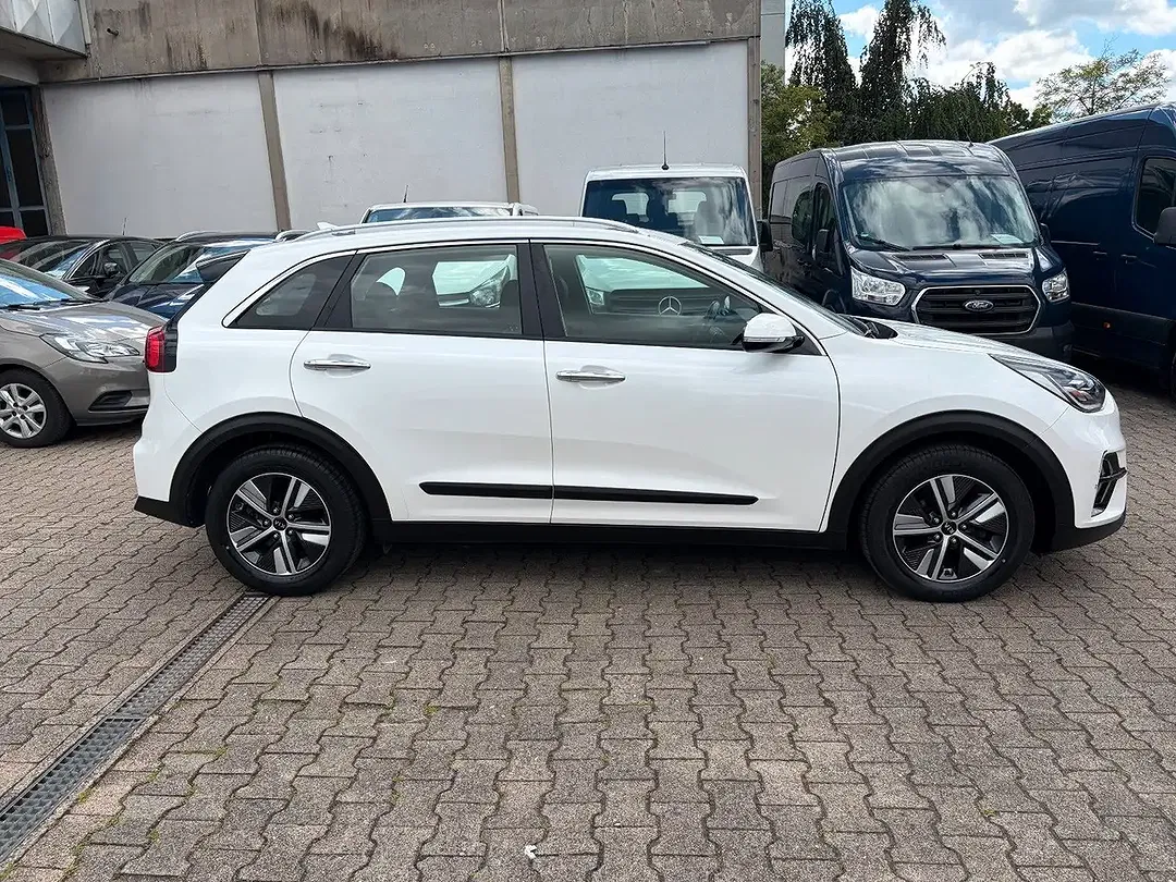 Kia Niro - Thumbnail 4