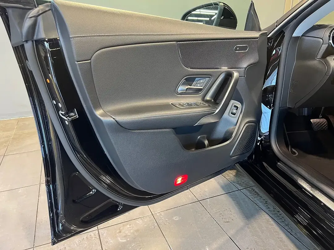Mercedes-Benz CLA 250 - Thumbnail 12
