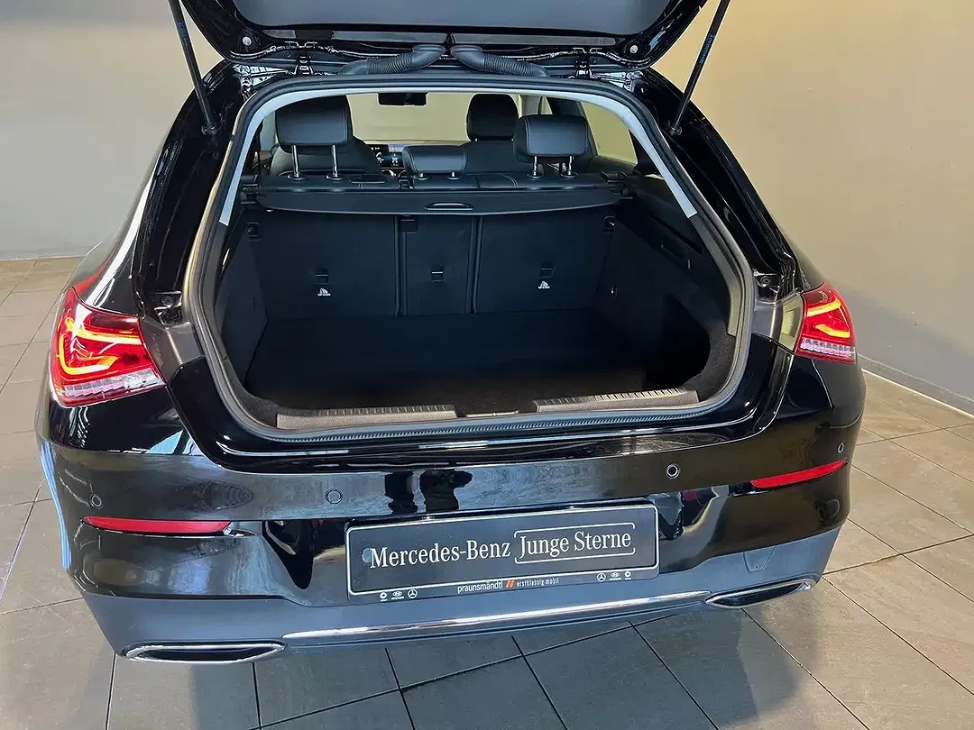 Mercedes-Benz CLA 250 - Thumbnail 3