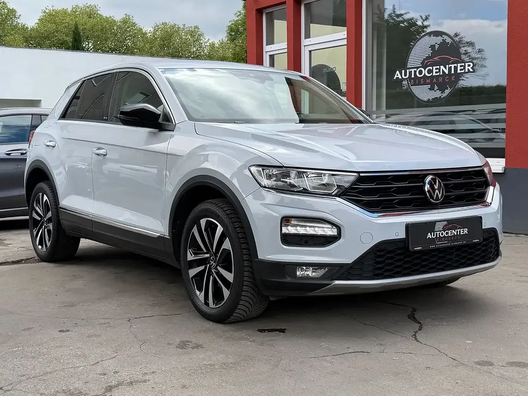 Volkswagen T-Roc - Thumbnail 4