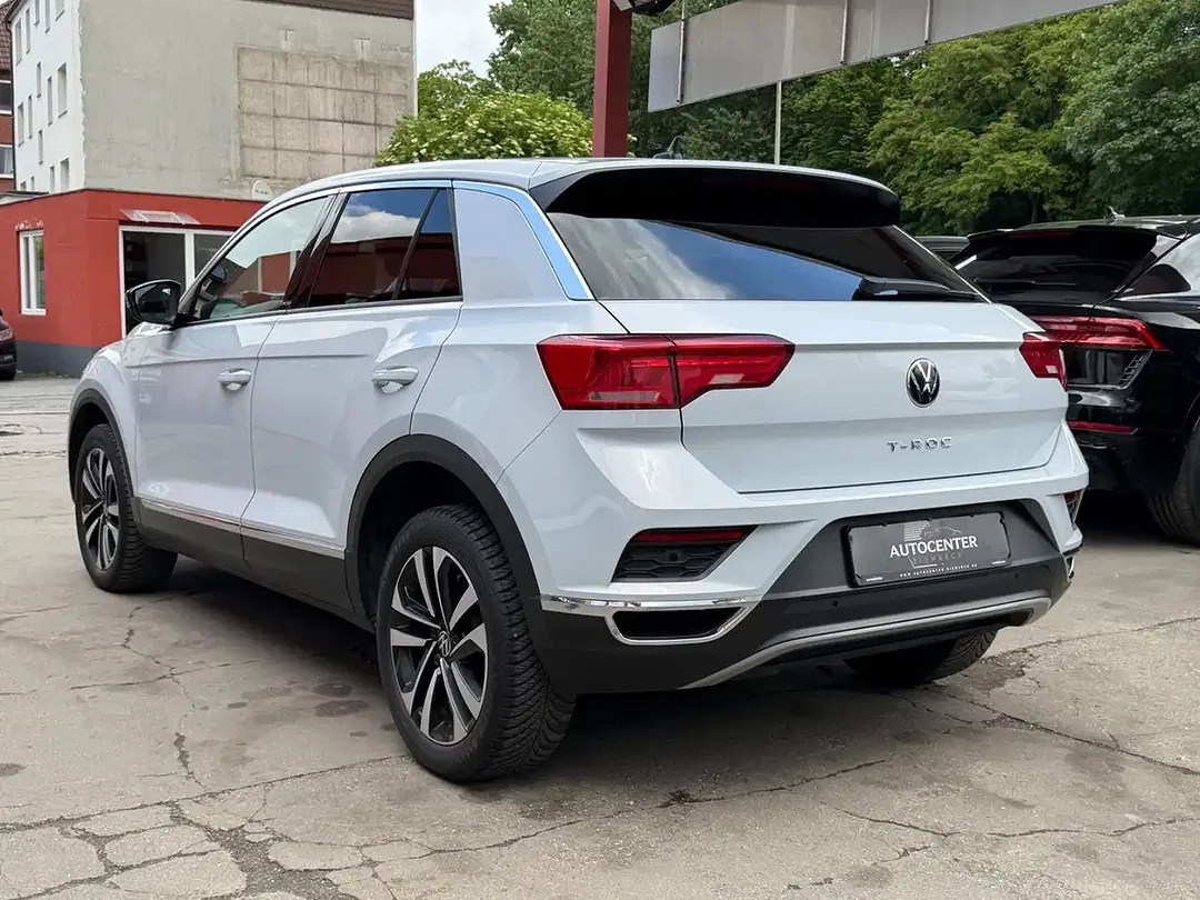 Volkswagen T-Roc - Thumbnail 7