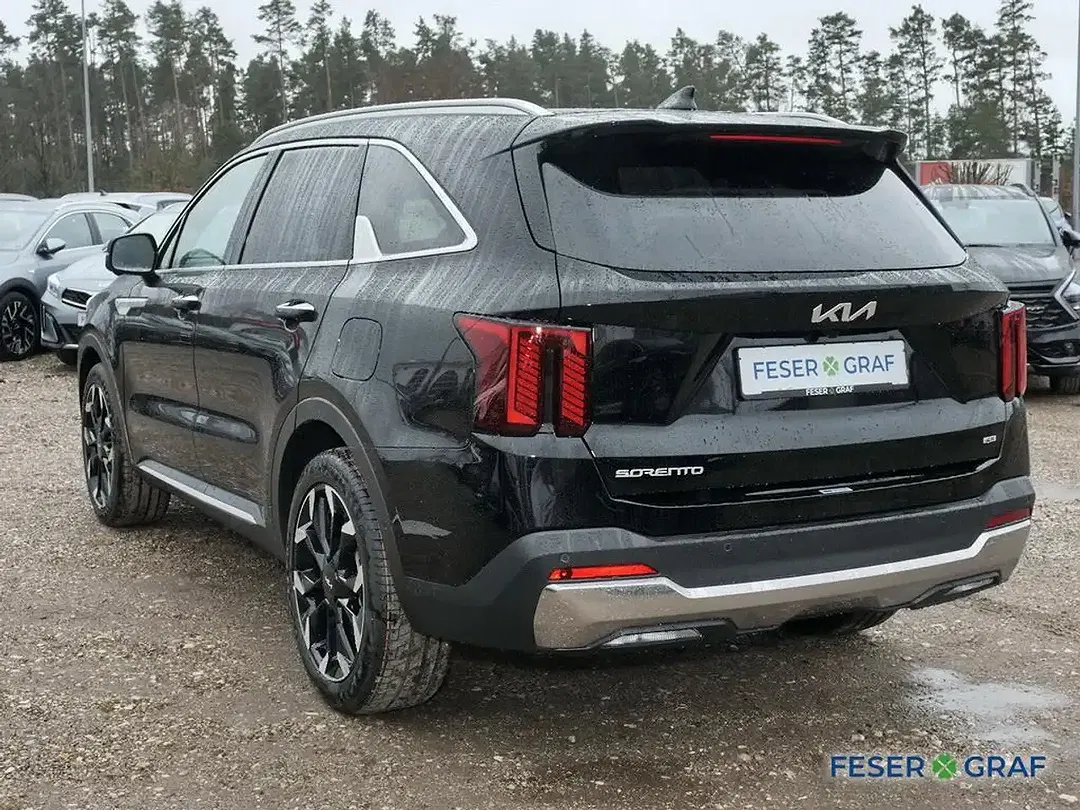 Kia Sorento - Thumbnail 2