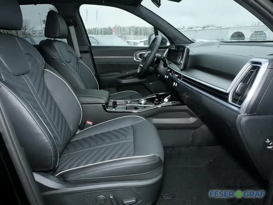 Kia Sorento - Thumbnail 4