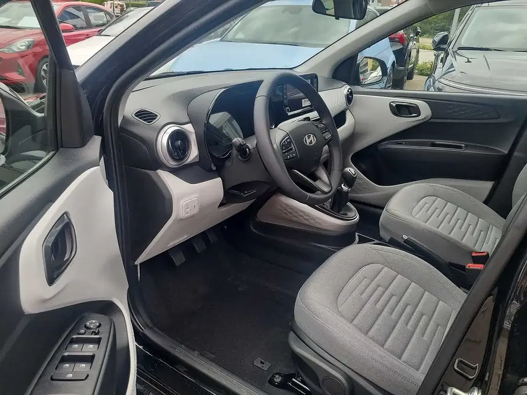 Hyundai i10 - Thumbnail 7