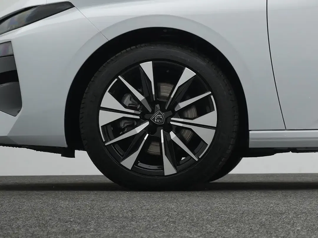 Peugeot 308 - Thumbnail 7