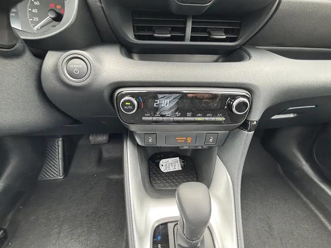 Mazda 2 - Thumbnail 10