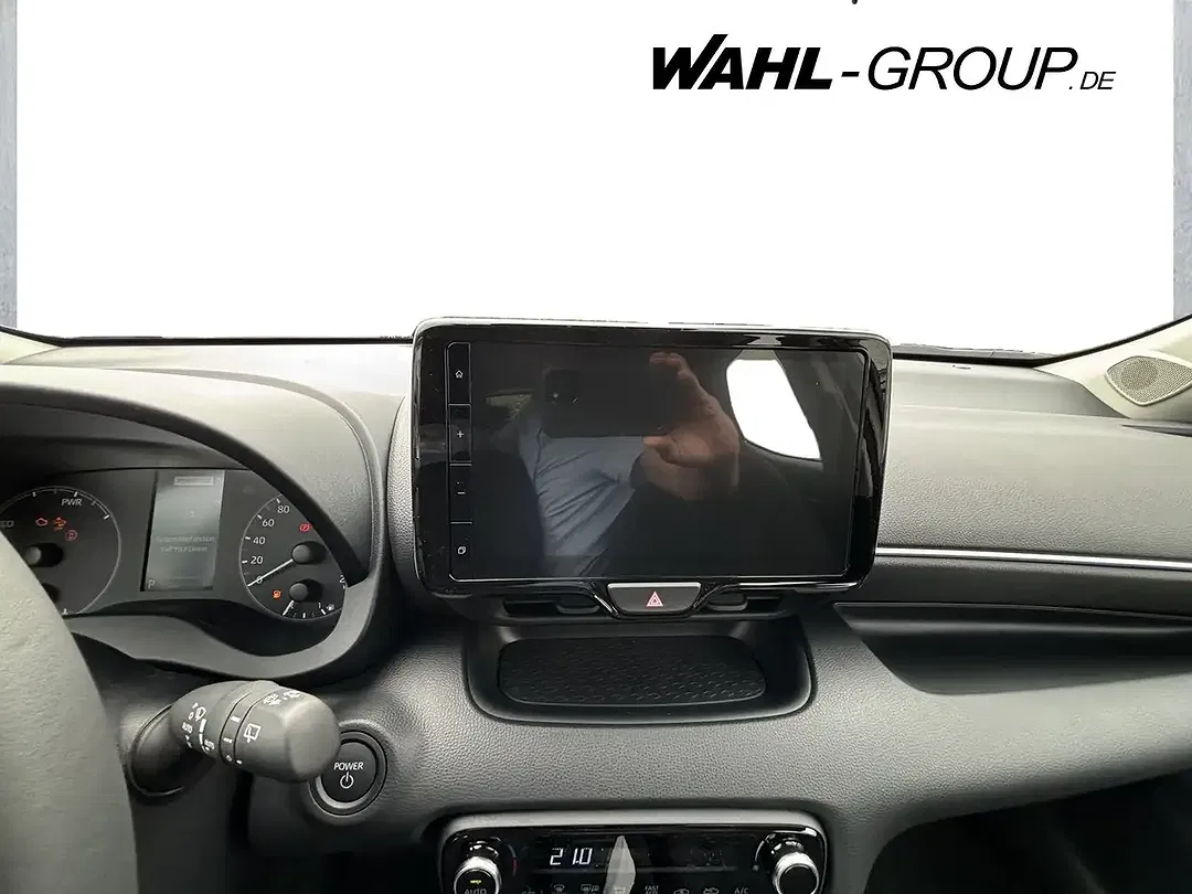 Mazda 2 - Thumbnail 9