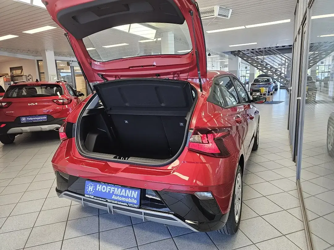 Hyundai i20 - Thumbnail 3