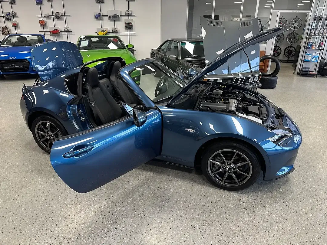 Mazda MX-5 - Thumbnail 3