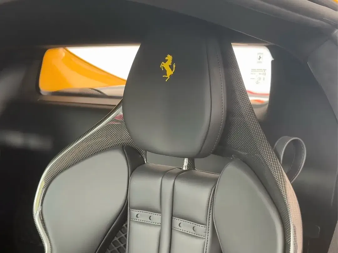 Ferrari 296 GTB - Thumbnail 15