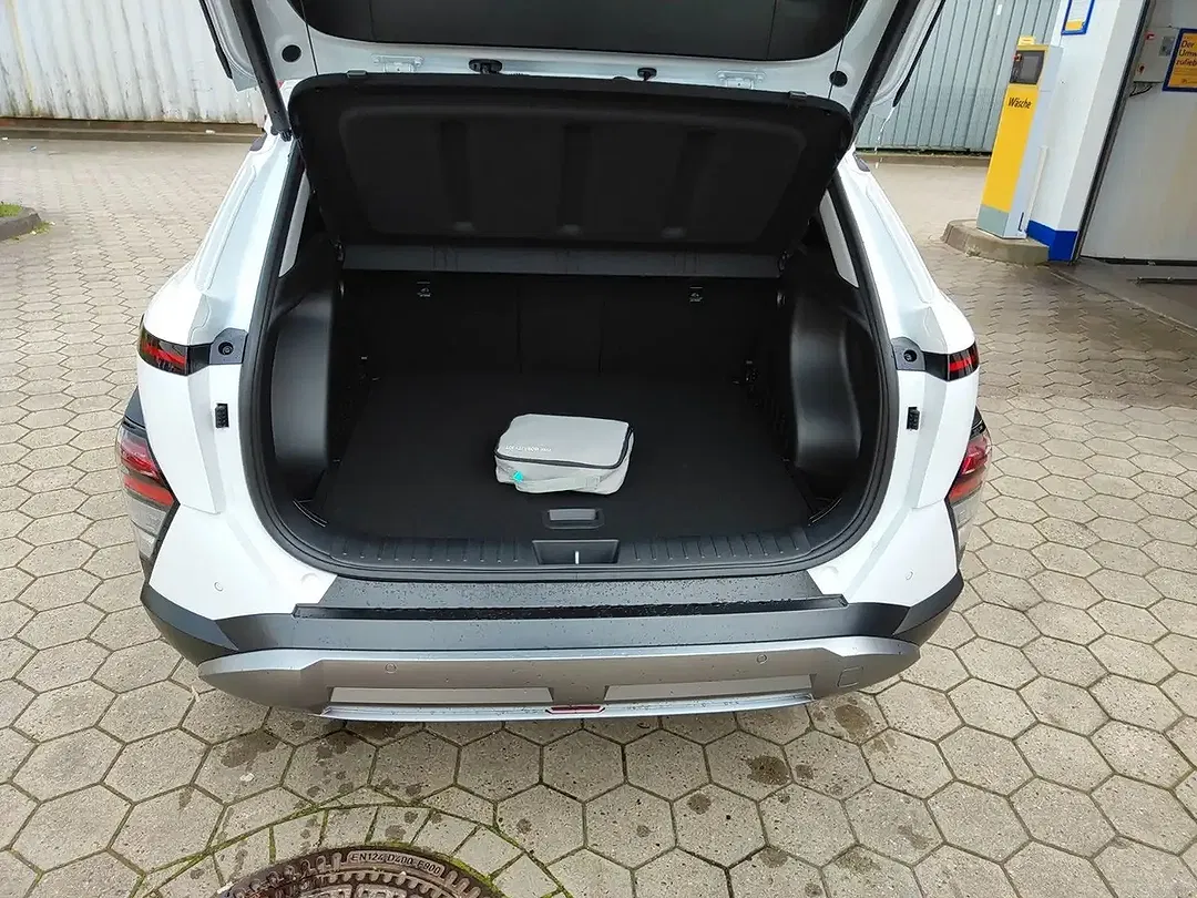Hyundai KONA - Thumbnail 12
