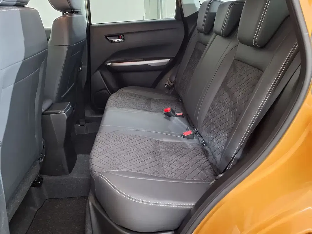 Suzuki Vitara - Thumbnail 10