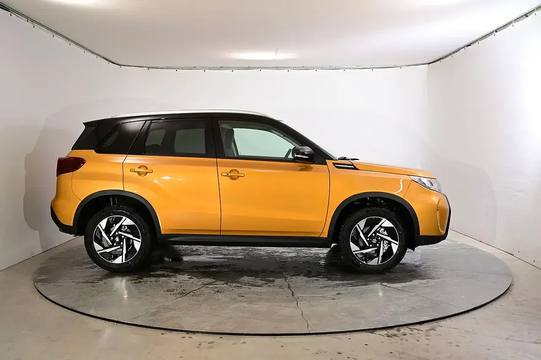 Suzuki Vitara - Thumbnail 2