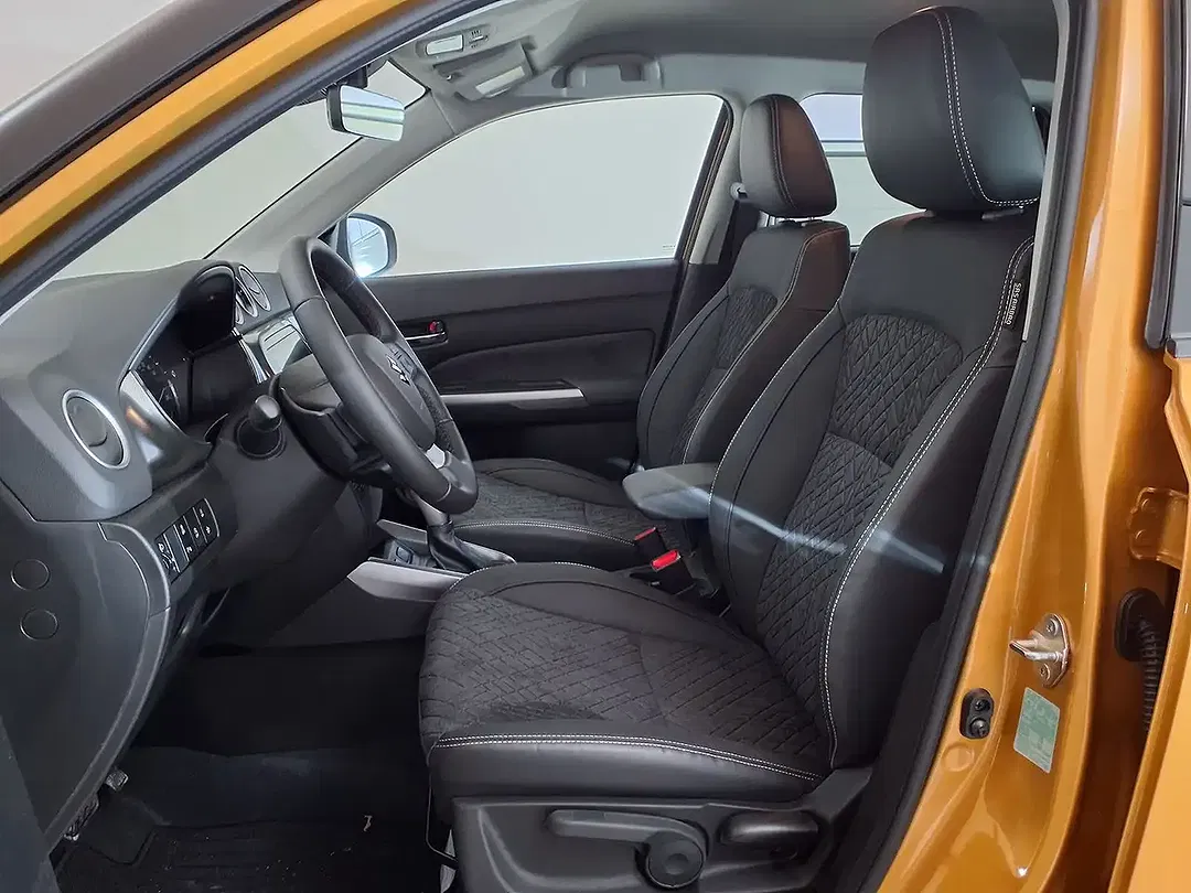 Suzuki Vitara - Thumbnail 9