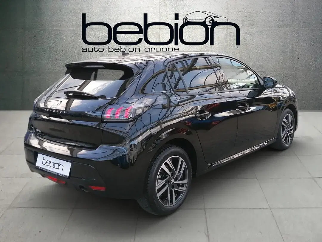 Peugeot 208 - Thumbnail 12