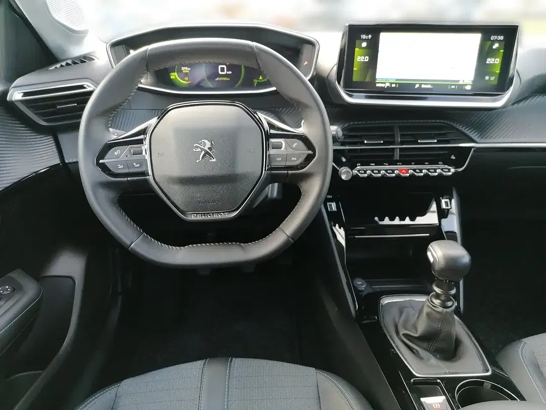 Peugeot 208 - Thumbnail 8