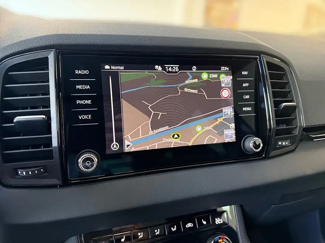 Skoda Karoq - Thumbnail 10