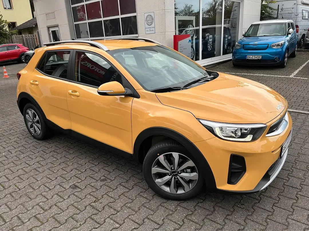 Kia Stonic - Thumbnail 4