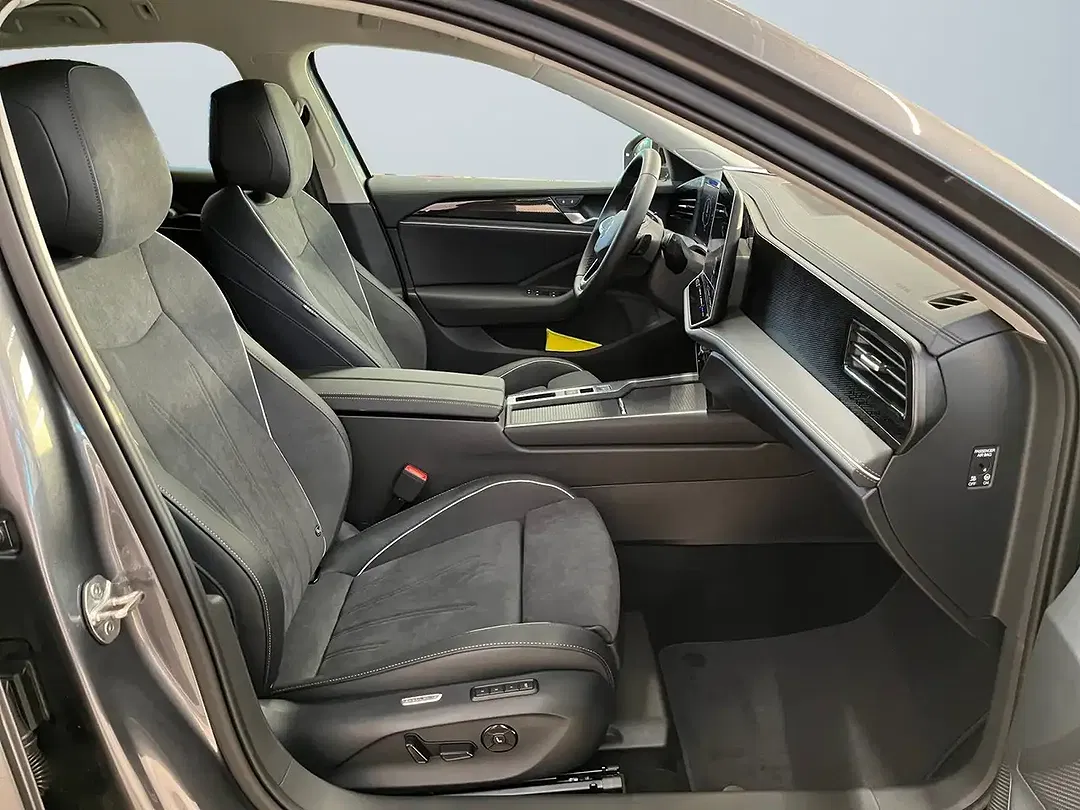 Volkswagen Passat Variant - Thumbnail 9