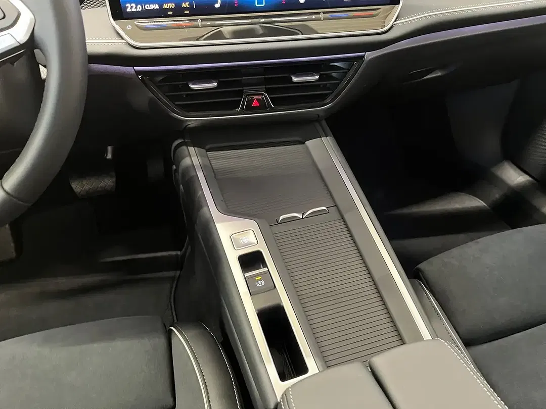 Volkswagen Passat Variant - Thumbnail 8