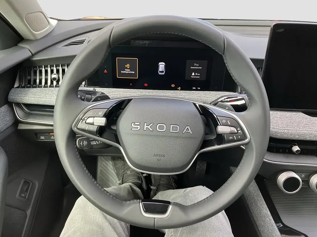 Skoda Superb - Thumbnail 11