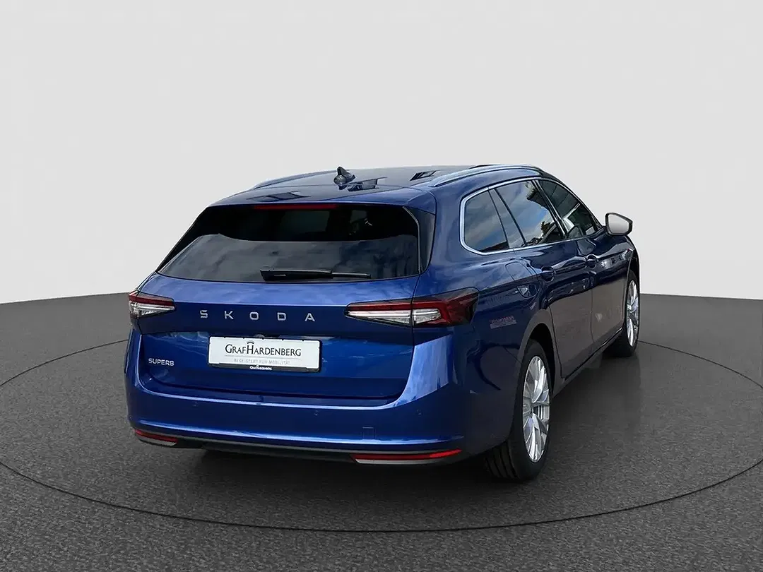 Skoda Superb - Thumbnail 5