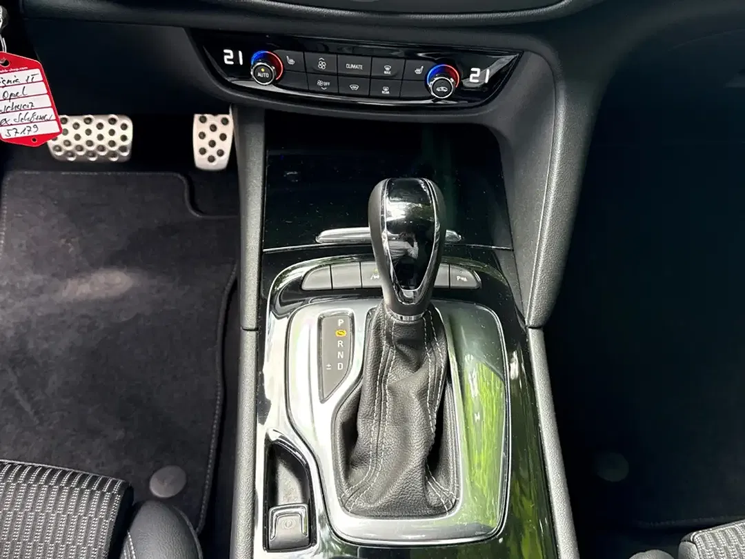 Opel Insignia - Thumbnail 12