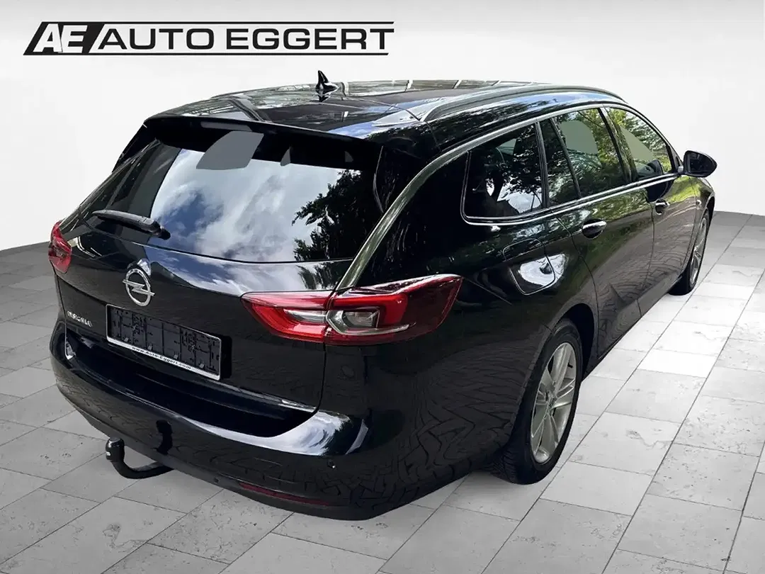 Opel Insignia - Thumbnail 3