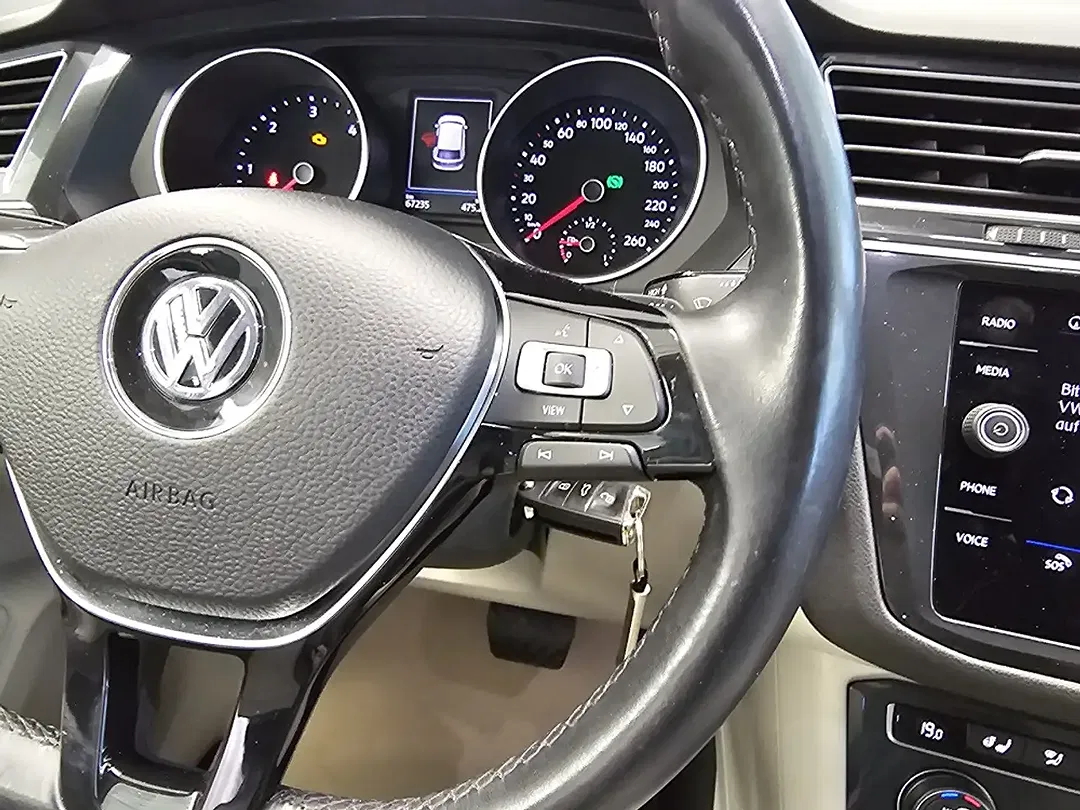 Volkswagen Tiguan - Thumbnail 20